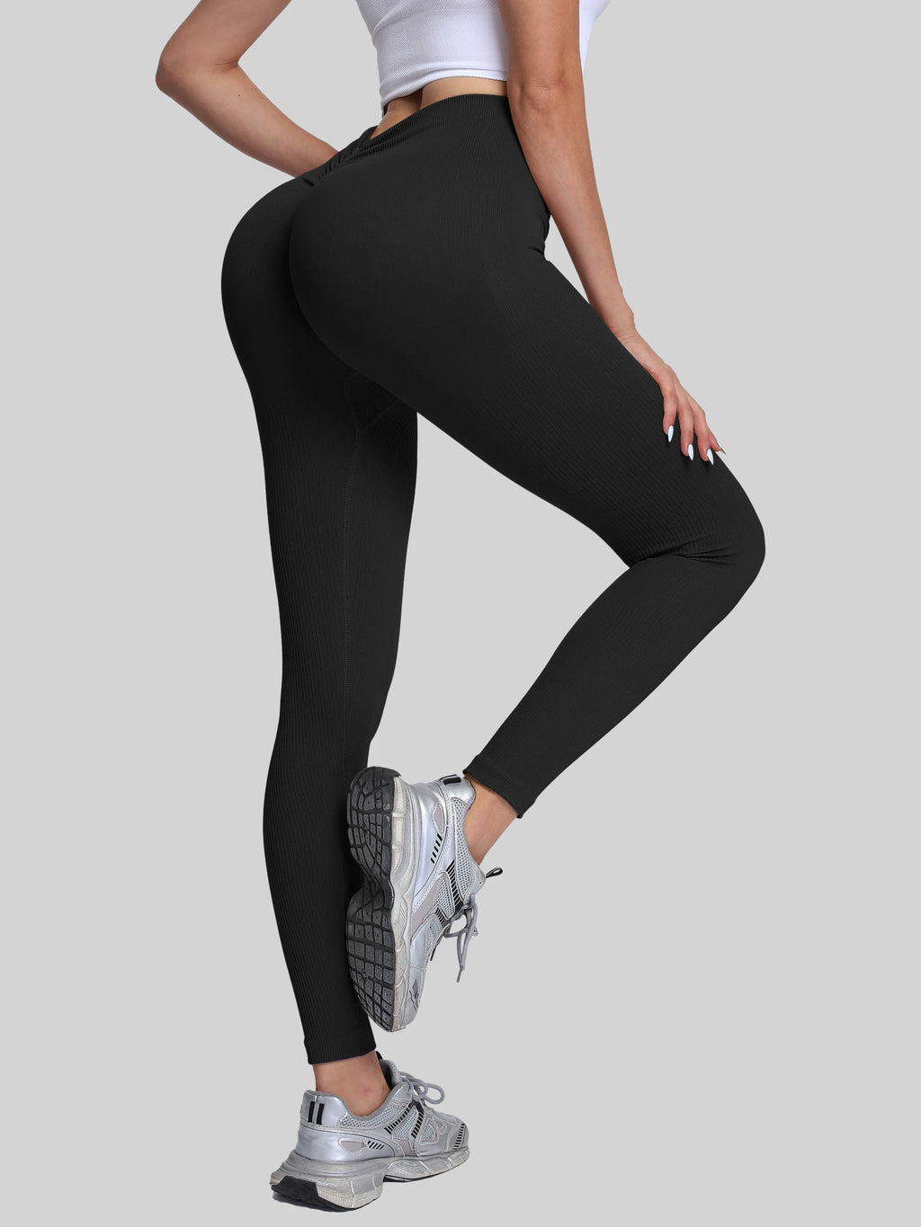 Women's high-waisted seamless yoga pants with a V-back, quick-dry sports leggings for yoga and excercise